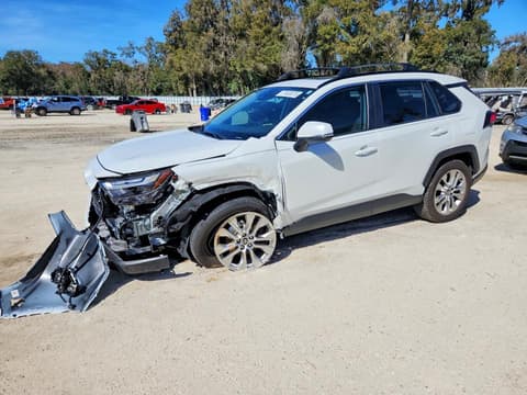 2025 Toyota RAV4, VIN 2T3C1RFV8SW376316. Фото 1 з 6 з аукціону Copart. Каталог авто зі США OpenDataCar.