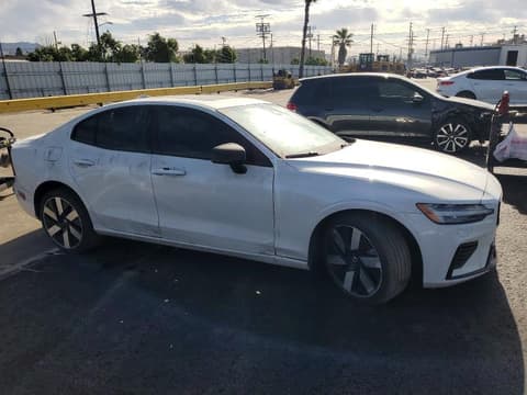 2024 Volvo S60, VIN 7JRH60FK0RG311394. Фото 4 з 6 з аукціону Copart. Каталог авто зі США OpenDataCar.