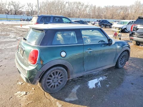 2015 Mini Cooper, VIN WMWXP7C58FT740572. Фото 3 з 6 з аукціону Copart. Каталог авто зі США OpenDataCar.