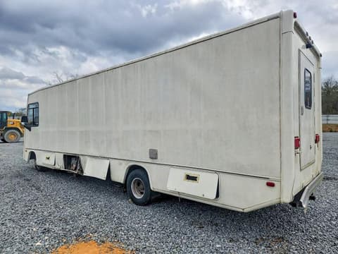 1994 Ford Rv, VIN 3FCMF53G8RJB11641. Фото 3 з 6 з аукціону Copart. Каталог авто зі США OpenDataCar.