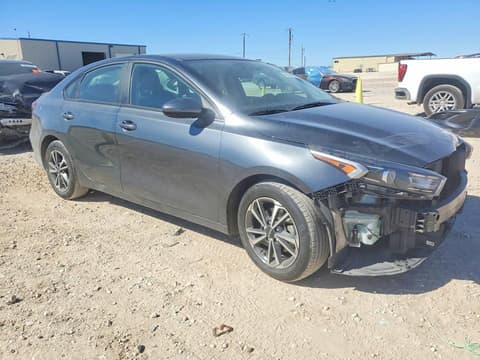 2024 Kia Forte, VIN 3KPF24ADXRE807434. Zdjęcie 4 z 6 z aukcji Copart. Katalog aut z USA OpenDataCar.