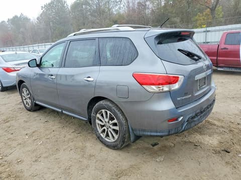 2015 Nissan Pathfinder, VIN 5N1AR2MN6FC674913. Фото 2 з 6 з аукціону Copart. Каталог авто зі США OpenDataCar.