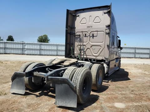 2019 Freightliner Cascadia 126, VIN 3AKJHHDR1KSGC6058. Photo 4 of 6 from Copart auction. OpenDataCar US salvage catalog.