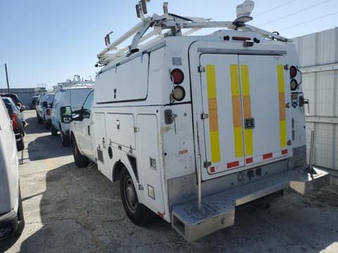 2013 Ford F-350 Super Duty, VIN 1FDRF3A65DEB92305. Фото 2 з 6 з аукціону Copart. Каталог авто зі США OpenDataCar.