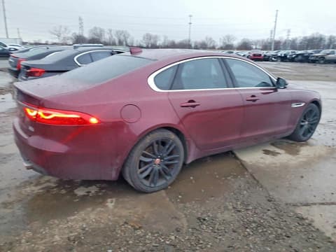2017 Jaguar XF, VIN SAJBK4BV2HCY28419. Фото 3 з 6 з аукціону Copart. Каталог авто зі США OpenDataCar.