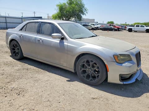 2018 Chrysler 300, VIN 2C3CCABG7JH264094. Фото 4 з 6 з аукціону Copart. Каталог авто зі США OpenDataCar.