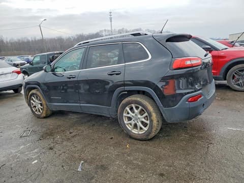 2015 Jeep Cherokee, VIN 1C4PJLCB8FW589587. Фото 2 з 6 з аукціону Copart. Каталог авто зі США OpenDataCar.