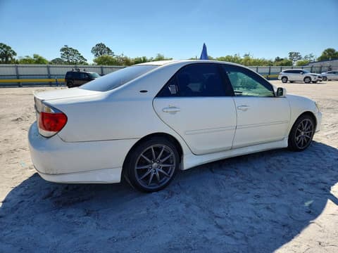 2005 Toyota Camry, VIN 4T1BE32K05U017533. Фото 3 з 6 з аукціону Copart. Каталог авто зі США OpenDataCar.