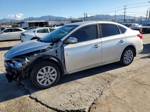 2018 Nissan Sentra, VIN 3N1AB7AP7JY318968. Фото 1 з 6 з аукціону Copart. Каталог авто зі США OpenDataCar.