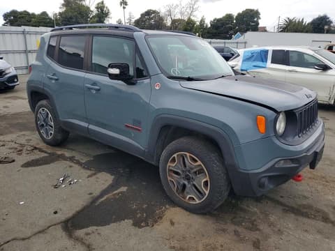 2015 Jeep Renegade, VIN ZACCJBCT0FPB67921. Фото 4 из 6 с аукциона Copart. Каталог авто из США OpenDataCar.
