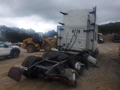 2022 Freightliner Cascadia 126, VIN 3AKJHHDRXNSNG7836. Фото 4 з 6 з аукціону Copart. Каталог авто зі США OpenDataCar.
