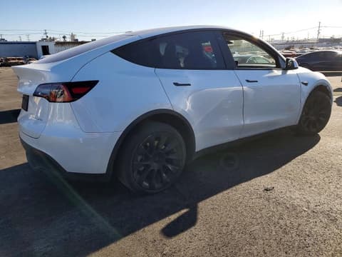 2020 Tesla Model Y, VIN 5YJYGDEE6LF042060. Zdjęcie 3 z 6 z aukcji Copart. Katalog aut z USA OpenDataCar.