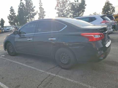 2017 Nissan Sentra, VIN 3N1AB7AP0HL701366. Zdjęcie 2 z 6 z aukcji Copart. Katalog aut z USA OpenDataCar.