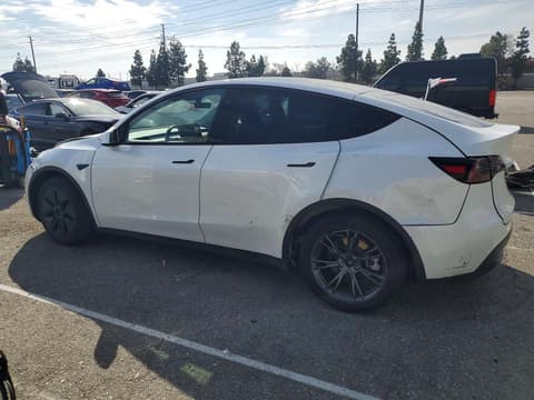 2025 Tesla Model Y, VIN 7SAYGDEE4SF247510. Фото 2 з 6 з аукціону Copart. Каталог авто зі США OpenDataCar.