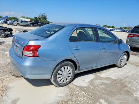 2010 Toyota Yaris, VIN JTDBT4K38A1372602. Фото 3 з 6 з аукціону Copart. Каталог авто зі США OpenDataCar.