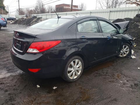 2013 Hyundai Accent, VIN KMHCU4AE3DU581281. Фото 3 з 6 з аукціону Copart. Каталог авто зі США OpenDataCar.