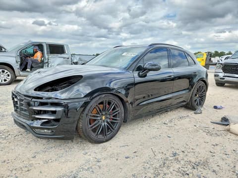 2016 Porsche Macan, VIN WP1AF2A55GLB93987. Фото 1 з 6 з аукціону Copart. Каталог авто зі США OpenDataCar.