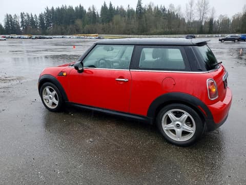 2010 Mini Cooper, VIN WMWMF3C51ATZ24307. Zdjęcie 2 z 6 z aukcji Copart. Katalog aut z USA OpenDataCar.