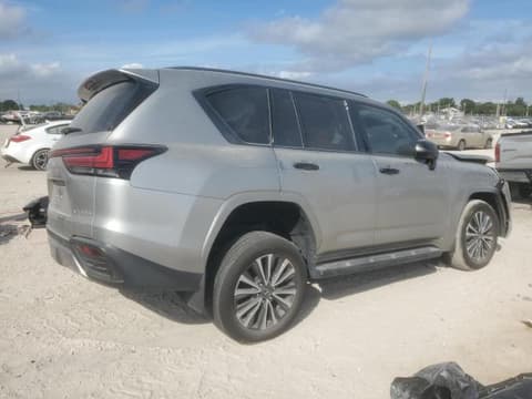 2023 Lexus LX 600, VIN JTJAB7CXXP4038741. Zdjęcie 3 z 6 z aukcji Copart. Katalog aut z USA OpenDataCar.