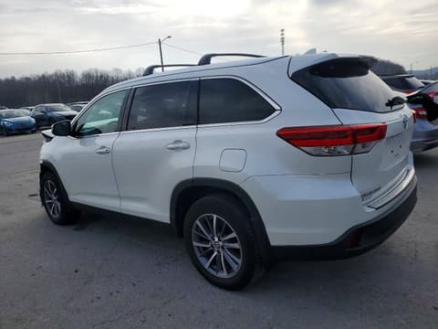 2019 Toyota Highlander, VIN 5TDJZRFH2KS587734. Фото 2 з 6 з аукціону Copart. Каталог авто зі США OpenDataCar.