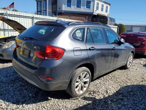 2014 Bmw X1, VIN WBAVL1C57EVY20268. Фото 3 з 6 з аукціону Copart. Каталог авто зі США OpenDataCar.