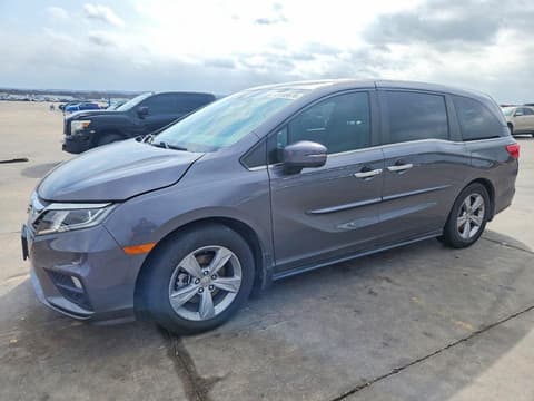 2018 Honda Odyssey, VIN 5FNRL6H76JB102845. Фото 1 з 6 з аукціону Copart. Каталог авто зі США OpenDataCar.