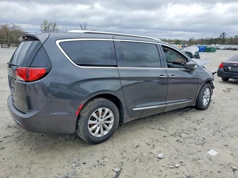 2019 Chrysler Pacifica, VIN 2C4RC1BG9KR650761. Фото 3 з 6 з аукціону Copart. Каталог авто зі США OpenDataCar.