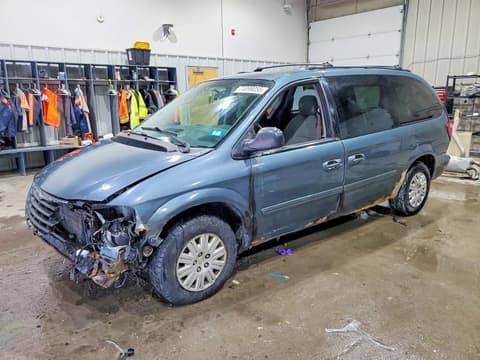 2005 Chrysler Town & Country, VIN 2C4GP44R75R300917. Фото 1 з 6 з аукціону Copart. Каталог авто зі США OpenDataCar.