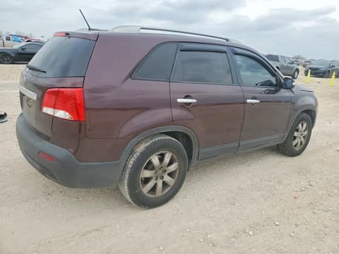 2013 Kia Sorento, VIN 5XYKTDA23DG327502. Фото 3 з 6 з аукціону Copart. Каталог авто зі США OpenDataCar.