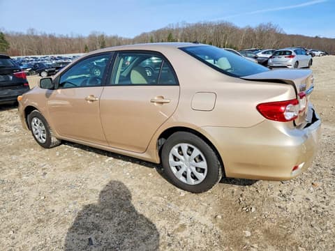 2011 Toyota Corolla, VIN 2T1BU4EE9BC682457. Фото 2 з 6 з аукціону Copart. Каталог авто зі США OpenDataCar.