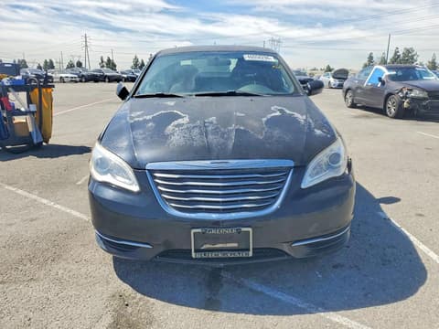 2013 Chrysler 200, VIN 1C3CCBAB8DN639997. Zdjęcie 5 z 6 z aukcji Copart. Katalog aut z USA OpenDataCar.