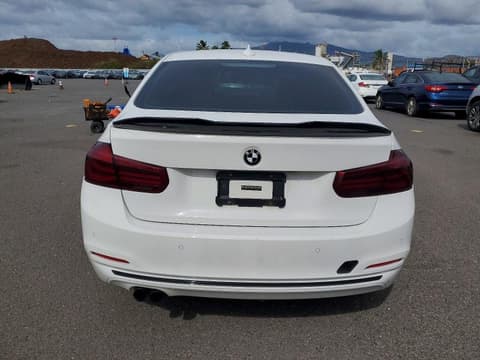 2017 Bmw 3 Series, VIN WBA8B9G30HNU55525. Фото 6 из 6 с аукциона Copart. Каталог авто из США OpenDataCar.
