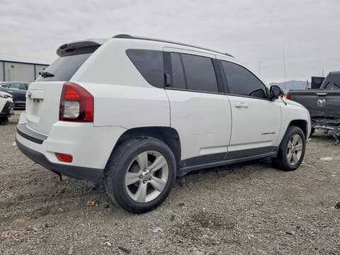 2016 Jeep Compass, VIN 1C4NJCBA7GD634158. Фото 3 из 6 с аукциона Copart. Каталог авто из США OpenDataCar.