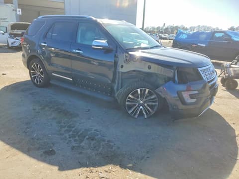 2017 Ford Explorer, VIN 1FM5K8HT0HGC45327. Фото 4 з 6 з аукціону Copart. Каталог авто зі США OpenDataCar.