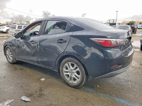 2017 Toyota Yaris, VIN 3MYDLBYV0HY188218. Фото 2 з 6 з аукціону Copart. Каталог авто зі США OpenDataCar.