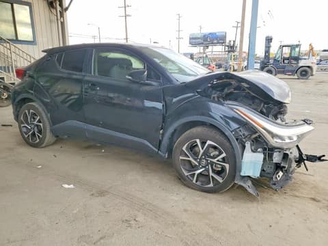 2021 Toyota C-HR, VIN JTNKHMBX6M1099440. Фото 4 з 6 з аукціону Copart. Каталог авто зі США OpenDataCar.