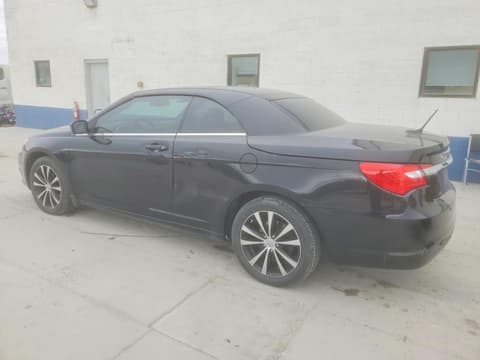 2011 Chrysler 200, VIN 1C3BC8EGXBN600149. Фото 2 з 6 з аукціону Copart. Каталог авто зі США OpenDataCar.