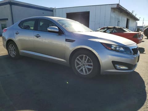 2013 Kia Optima, VIN KNAGM4A79D5324995. Фото 4 з 6 з аукціону Copart. Каталог авто зі США OpenDataCar.