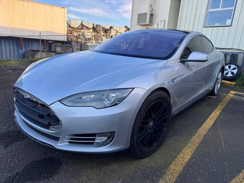2013 Tesla Model S, VIN 5YJSA1CN1DFP26170. Фото 2 з 6 з аукціону Copart. Каталог авто зі США OpenDataCar.