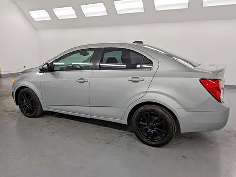 2016 Chevrolet Sonic, VIN 1G1JC5SH8G4148243. Фото 2 з 6 з аукціону Copart. Каталог авто зі США OpenDataCar.