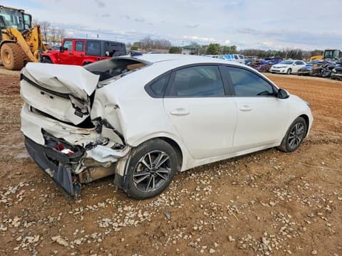 2024 Kia Forte, VIN 3KPF24AD1RE778499. Фото 3 з 6 з аукціону Copart. Каталог авто зі США OpenDataCar.