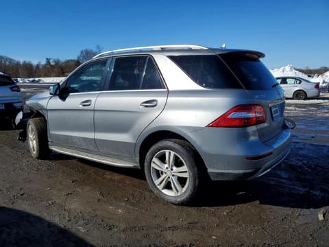 2015 Mercedes-benz ML-Class, VIN 4JGDA5HB9FA541614. Фото 2 з 6 з аукціону Copart. Каталог авто зі США OpenDataCar.
