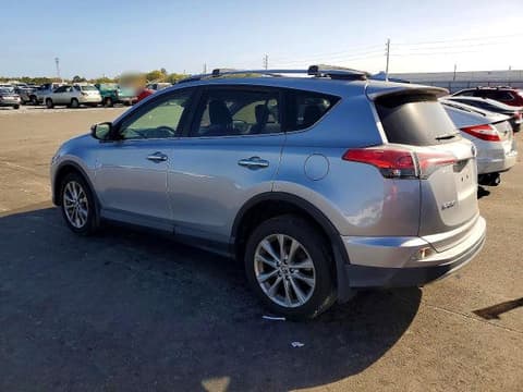 2018 Toyota RAV4, VIN JTMDFREV7JD239077. Фото 2 из 6 с аукциона Copart. Каталог авто из США OpenDataCar.