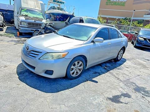 2011 Toyota Camry, VIN 4T1BF3EK5BU765411. Фото 2 з 6 з аукціону Copart. Каталог авто зі США OpenDataCar.