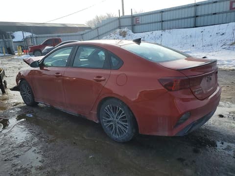 2022 Kia Forte, VIN 3KPF54AD6NE488017. Фото 2 з 6 з аукціону Copart. Каталог авто зі США OpenDataCar.