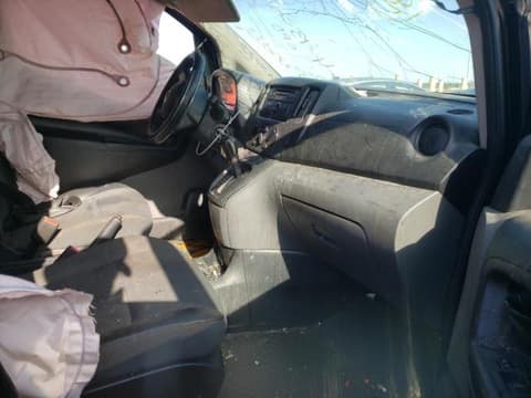 2015 Nissan NV 200, VIN 3N6CM0KN0FK732914. Фото 5 з 6 з аукціону Copart. Каталог авто зі США OpenDataCar.