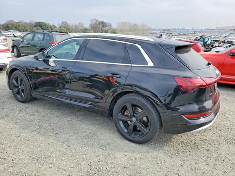 2019 Audi e-tron, VIN WA1VAAGE7KB012304. Фото 2 з 6 з аукціону Copart. Каталог авто зі США OpenDataCar.