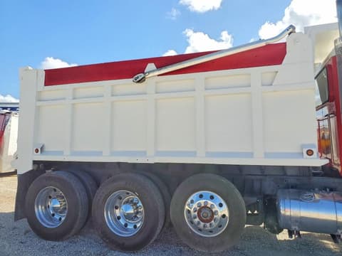 2022 Peterbilt tractor Dumptruck, VIN FLA120008. Фото 6 з 6 з аукціону Copart. Каталог авто зі США OpenDataCar.