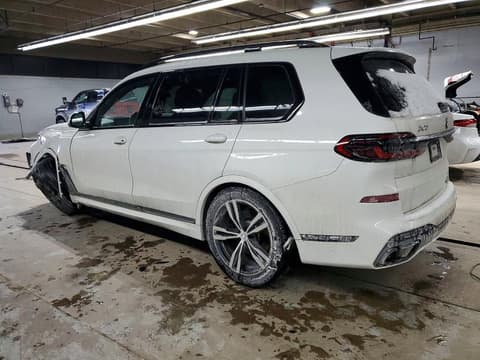 2024 Bmw X7, VIN 5UX23EM07R9U76700. Фото 2 из 6 с аукциона Copart. Каталог авто из США OpenDataCar.