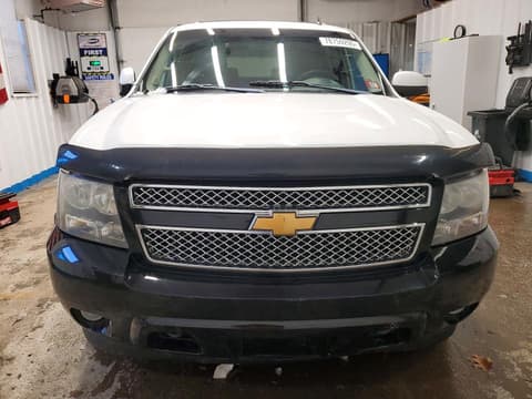 2011 Chevrolet Suburban, VIN 1GNSKJE39BR186056. Zdjęcie 5 z 6 z aukcji Copart. Katalog aut z USA OpenDataCar.